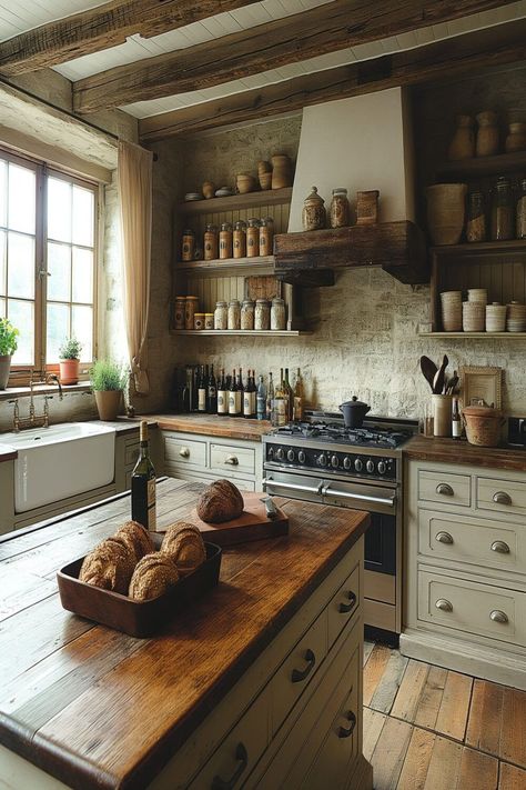 Italian Country Home Kitchen, Aesthetic Rustic Kitchen, Italian House Aesthetic Kitchen, Old Italian Kitchen Aesthetic, Cottagecore Kitchen Wood Cabinets, Craftsman Kitchens, Rustic Country Kitchens, Farmhouse Kitchen Design, Casa Vintage