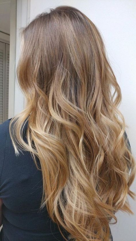 Rambut Brunette, Balayage Blond, Balayage Blonde, Dirty Blonde Hair, Honey Blonde Hair, Blonde Hair Inspiration, Honey Hair, Blonde Hair Looks, Brown Blonde Hair