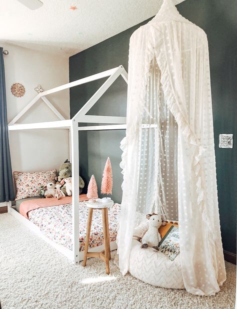 Toddler Tent Bed Girls Bedroom, Elegant Toddler Girl Room, Magical Toddler Room, Canopy Bed Ideas For Girls Kids, Princess Room Toddler, Kids Princess Room, Toddler Girl Bed, Toddler Princess Room, Girls Princess Room