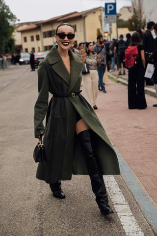 Milan Fashion Week Street Style Spring 2025 - ITALIAPOSTERLI Style 2025, Fashion Trend Forecast, Street Style Spring, Milan Fashion Week Street Style, 2025 Fashion, Spring 2025, Spring Street Style, Style Spring, Trend Forecasting