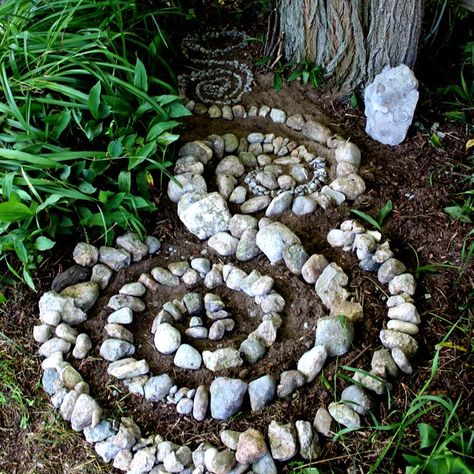 Kids Fairy Garden, Moderne Have, Funny Vine, Witch Garden, Fairy Garden Designs, Fairy Garden Crafts, Faeries Gardens, Fairy Garden Houses, Front House Landscaping