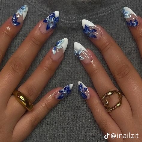 Moody Summer Nails, Dark Blue Almond Nail Designs, Summer Nails White And Blue, Nail Inspo Summer Blue, Blue Tropical Nails, Flower Blue Nails, Sculpted Flower Nails, Summer Nail Ideas Almond, Blue Almond Nails Design