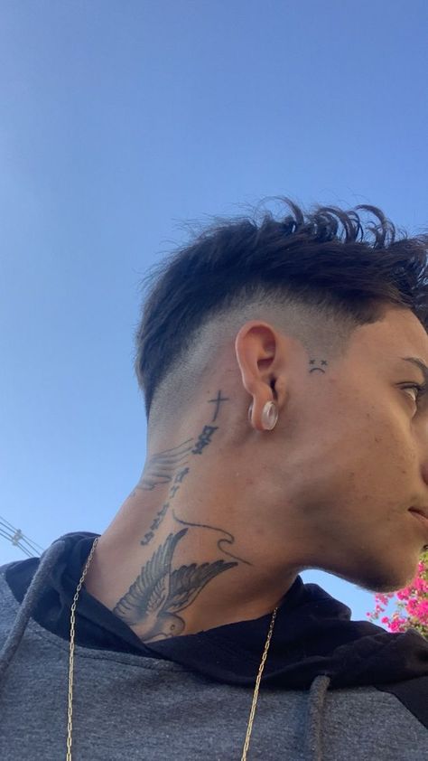 Tattoo Behind Neck, Behind Ear Tattoo Men, Fade Haircut Styles, Faded Hair, Stylist Tattoos, Instagram Bio, Fade Haircut, Tattoo Design Drawings, Ear Tattoo