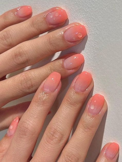 Korean coral nail design Ombre Nail Tips, Ombre Nails Neon, Reverse Ombre Nails, Reverse French Nails, Coral Nails With Design, Ombre Nail Colors, Orange Ombre Nails, Coral Nail, Red Ombre Nails