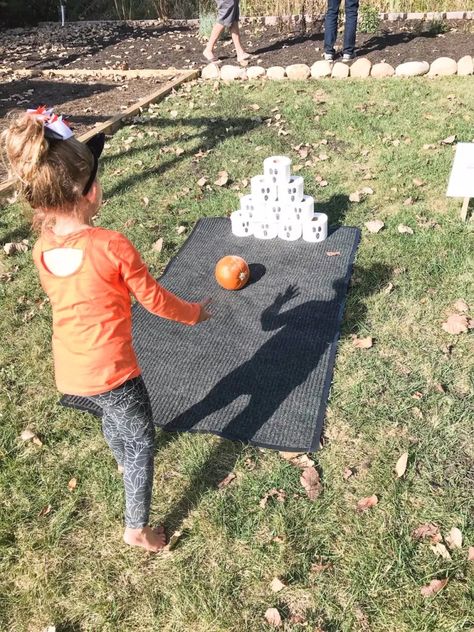 22 Halloween Party Ideas For Kids - ABCDee Learning Active Halloween Games For Kids, Toddler Halloween Games, Halloween Kid Games, Outdoor Halloween Party Games, Halloween Toddler Party, Halloween Block Party, Halloween Activities For Toddlers, Fall Festival Games, Fun Halloween Party Games