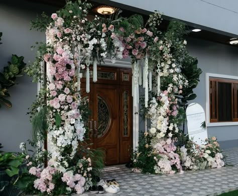 Entrance Gate Wedding, Welcome Gate Wedding, Wedding Entrance Arch, Wedding Gate Decoration, Entry Arch, Wedding Dais, Welcome Gate, Mehendi Night, Entrance Wedding