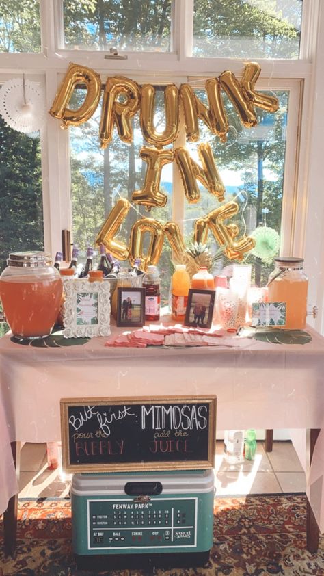 Mimosas And Brunch, Mimosa Bar Bachelorette, Brunch Ideas For Bachelorette Party, Brunch Theme Bachelorette, Brunch Ideas Bachelorette, Mimosa Bar Bachelorette Party, Breakfast Bachelorette Party, Bridal Brunch Mimosa Bar, Wedding Party Dinner