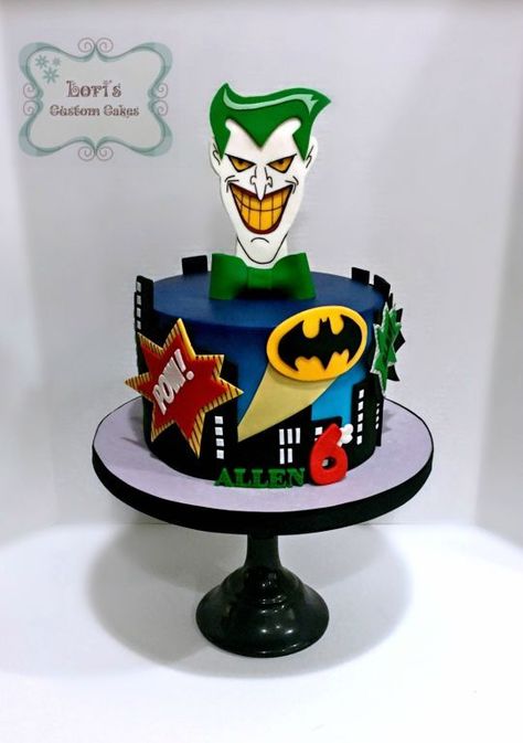 Jokers and Batman … Joker Cake, Joker And Batman, Batman Birthday Cakes, Rodjendanske Torte, Batman And Joker, Batman Cake, Cake Chocolat, Batman Party, Superhero Cake