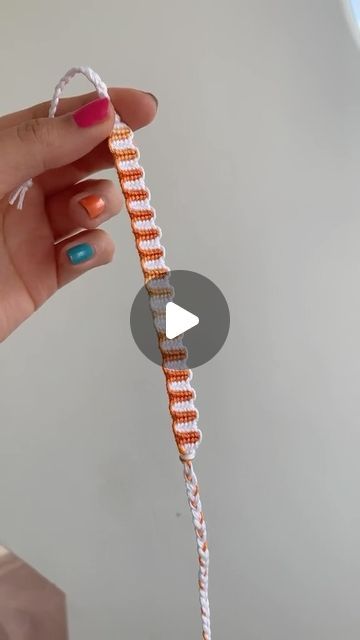 Wave Macrame Bracelet, Vertical Wave Friendship Bracelet Tutorial, Mini Wave Bracelet Pattern Tutorial, Vertical Wave Bracelet Tutorial, Half Vertical Wave Bracelet Pattern, How To Friendship Bracelets Tutorials, Wave Bracelet Pattern Tutorials, Half Vertical Wave Bracelet Tutorial, How To Make Wave Bracelet