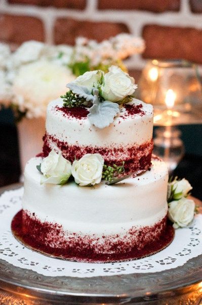 Tiered Red Velvet Cake, Red Velvet Tier Cake, Two Tier Red Velvet Cake, Red Velvet Cupcakes Wedding, Wedding Red Velvet Cake, Red Velvet Cake Wedding, Red Velvet Wedding Cake, Color Cake, Bolo Red Velvet