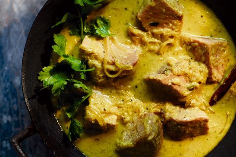 This tuna curry recipe by Selina Periampillai is a true celebration of Maldivian ingredients and flavours. Tuna and coconut are enhanced with warming spices such as cumin, cardamom and turmeric. Serve with steamed rice for a speedy weeknight Seafood Curry Recipes, Tuna Curry, Seafood Curry, Mauritian Food, Keto Seafood, Fish Curry Recipe, Fresh Tuna, Great British Chefs, Midweek Meals