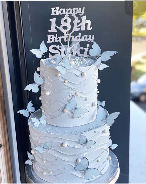 Cake Debut Ideas, Light Blue Butterfly Quince Cake, Blue Quince Cake Ideas, Debut Blue Theme, Light Blue Birthday Cake For Women, Butterfly Xv Theme, Sweet 16 Party Ideas Blue And White, 18th Birthday Party Ideas Blue, Blue Butterfly Sweet 16