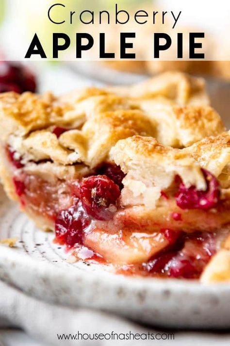 Apple Cranberry Pie Recipe, Cranberry Pie Filling, Cranberry Apple Pie, Cranberry Pie Recipes, Thanksgiving Dessert Table, Dessert Fall, Apple Cranberry Pie, Mouthwatering Desserts, Baking Pies