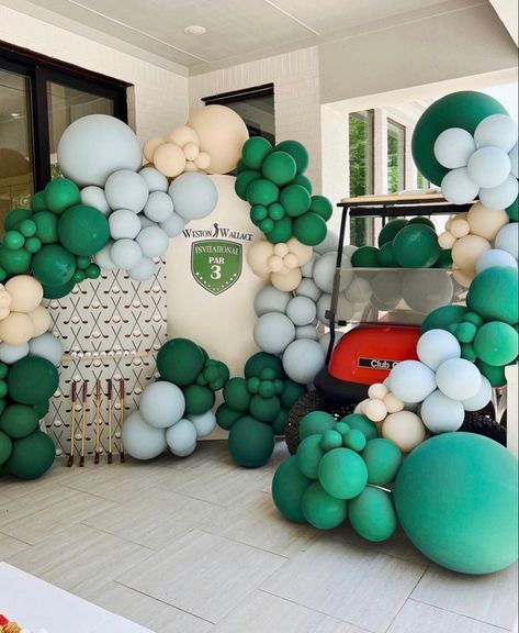 Hole In One Birthday Balloon Arch, Golf Birthday Pictures, Golf Themed Balloon Decorations, Golf Balloon Arches, Golf Party Balloon Garland, Golf Balloon Centerpieces, Golf Themed Backdrop, Golf Partee Ideas, Hole In One Decorations