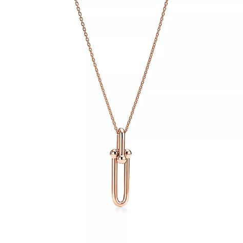 Tiffany Jewellery, Tiffany Hardwear, Drop Necklaces, Diamond Drop Necklace, Tiffany Necklace, 18k Gold Chain, Cheap Necklaces, Heart Pendants, International Jewelry