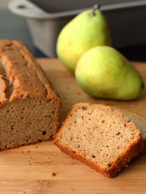 Spiced Pear Breakfast Bread Recipe (Dairy-Free) Pear Butter Bread, Spiced Pear Bread Recipes, Ginger Pear Bread, Pear Zucchini Bread, Pear Quick Bread, Pear Bread, Pear Puree, Healthy Bread Recipes, Breakfast Bread Recipes