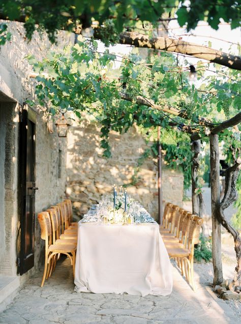 Parisian Wedding Dress, French Wedding Decor, 2 Brides, Al Fresco Wedding, Tuscan Landscaping, Tuscany Villa, Wedding Sparrow, Tuscan Wedding, Bride Photography