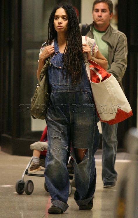 adorable! Lisa Bonet Style, Jason Momoa Kids, Los Angeles Airport, Urban Hippie, Lisa Bonet, Artsy Style, Vintage Black Glamour, Twist And Shout, Model Looks