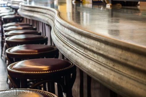 At La Bastille we are able to create organic, soft shapes and this is such a terrific example of how soft our metal can look. #interiordesigntrends2022 #interiordesign #custombar #customcountertop #LaBastille #Labastillemetals #handcrafted #luxurydesign #hospitalitydesign #boutiquehotel #customkitchen #kitchendesignideas #modernkitchendesign #architecturaldesign #restaurantdesign Zinc Bar Top, Zinc Countertops, Dining Area Decor, Bar Counter Design, Custom Kitchens Design, Custom Countertops, Parisian Cafe, Counter Design, Metal Works