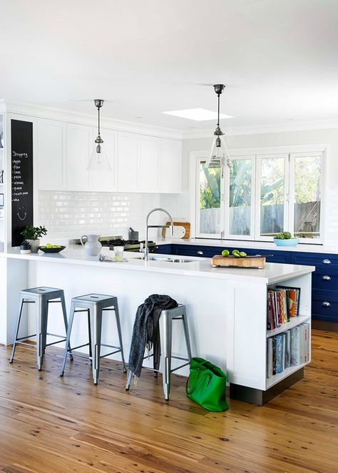 Hamptons kitchen inspiration: Beautiful in blue Kitchen Ideas Australia, Long Narrow Kitchen Layout, Narrow Kitchen Layout, Long Narrow Kitchen, Narrow Kitchen Island, Hamptons Kitchen, Kitchen Peninsula, Long Kitchen, Rustic Kitchen Cabinets