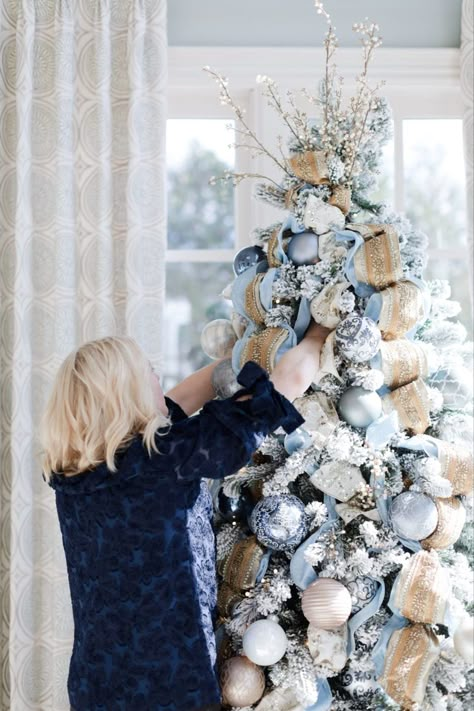 Tree Decorating Tips, Blue Christmas Tree Decorations, Christmas Tree Decorating Tips, Christmas Tree Decorating, Blue Christmas Decor, Silver Christmas Decorations, Flocked Christmas Trees Decorated, Elegant Christmas Trees, Blue Christmas Tree