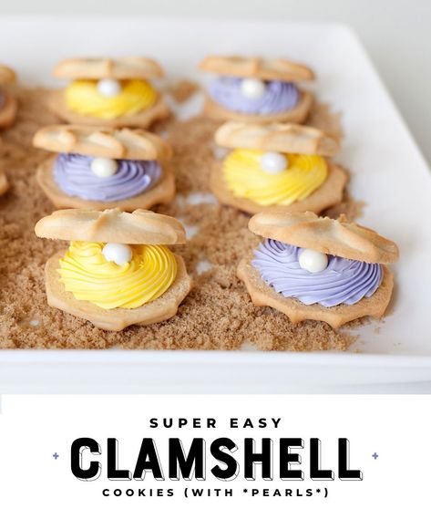 Clamshell Cookies, Clam Shell Cookies, Beach Party Food, Seashell Cookies, Cookie Bars Easy, Ocean Theme Birthday, Madeleine Cookie, White Frosting, Pepperidge Farm