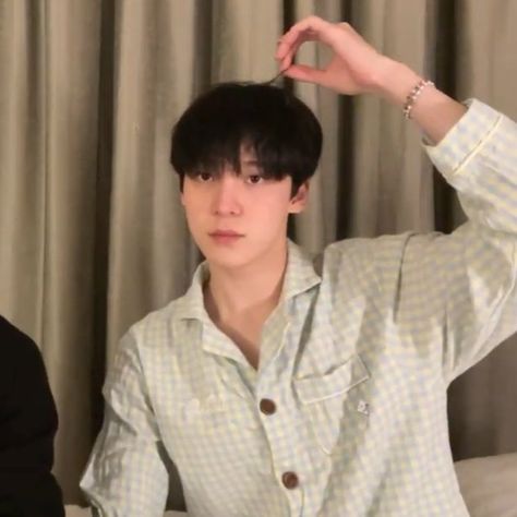 boyfriend material yunho ateez Yunho Bare Face, Yunho Ateez Boyfriend Material, Ateez Boyfriend Material, Ateez Meme, Ateez Yunho, Yunho Ateez, Jeong Yunho, Choi Jong-ho, Kang Yeo-sang