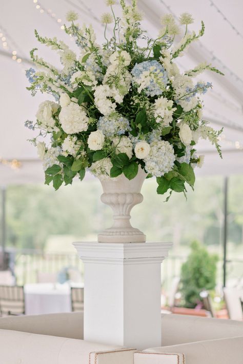 Large Wedding Floral Centerpieces, Pedestal Centerpiece Ideas, Large White Floral Arrangements Wedding, Large Urn Arrangement Wedding, Long Centerpieces Dining Room Farmhouse, Urn Floral Arrangements Wedding, Urn Centerpiece Wedding, Large Floral Centerpiece Wedding, Big White Floral Arrangements