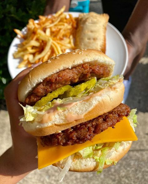 Vegan Big Mac, Apple Pie Pastry, Vegan Mcdonalds, Cheese Pickles, Mcdonalds Fries, Vegan Cheddar Cheese, Thank The Lord, Vegan Cheddar, Special Sauce