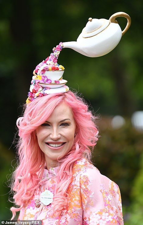 Crazy Hat Ideas For Adults, Hat Party Ideas Ladies, Crazy Hat Day Ideas For Adults, Teapot Costume, Crazy Hat Day Ideas, Teapot Hat, Teacup Hat, Creative Hats, Karneval Diy