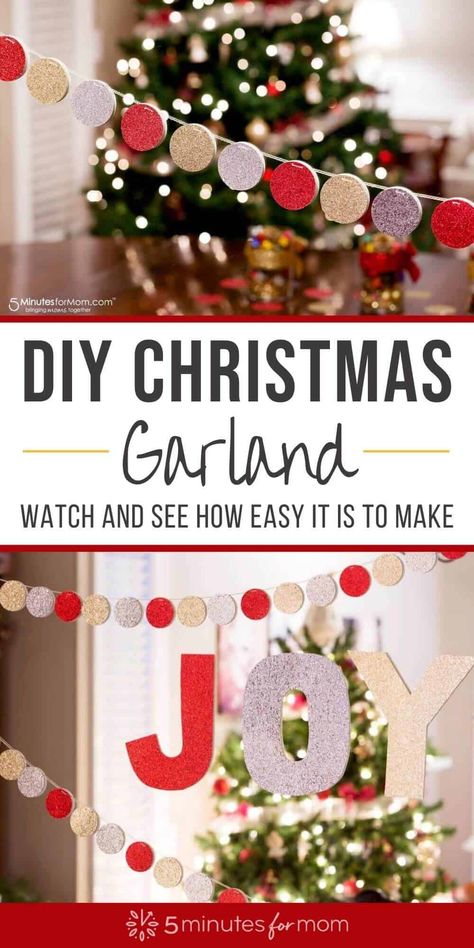 DIY Christmas Garland - It is so easy to make this pretty DIY Christmas Garland. Diy Christmas Banner Ideas, Cricut Garland, Homemade Garland Christmas, Christmas Banners Ideas Diy, Xmas Diy Decorations, Diy Christmas Banner, Christmas Banner Diy, Pinterest Christmas Crafts, Diy Bunting