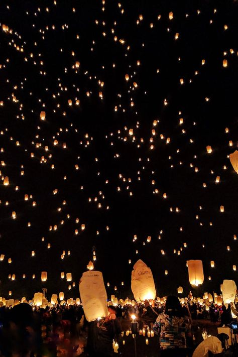 Ancient China Aesthetic, Chinese Lantern Festival, Floating Lanterns, Sky Lanterns, Dream Fantasy, Chinese Lantern, Large Lanterns, New Year Wallpaper, Diwali Wishes