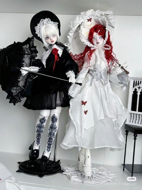 Porcelain Doll Aesthetic, Doll Oc, Marionette Doll, Watching Horror Movies, Spooky Outfits, Characters In Real Life, Vampire Doll, Doll Plushies, Doll Aesthetic