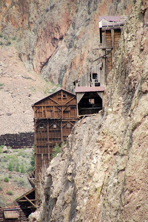 Old Mines outside of Creede CO Old West Mine, Mining Town Art, Mining Village, Old Mining Town, Gold Mines, Mining Architecture, Mining Town Aesthetic, Mining Town, Gold Mine