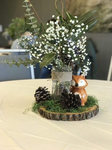 Woodland themed centerpiece Woodland Party Table Decor, Woodlands Theme Centerpieces, Woodland Baby Shower Theme Flowers, Wilderness Table Decorations, Woodland Animals Shower Theme, Centerpieces Woodland Theme, Woodland Table Decor Birthday, Woodland Birthday Party Decorations Forest Animals, Woodsy Floral Arrangements Rustic Centerpieces