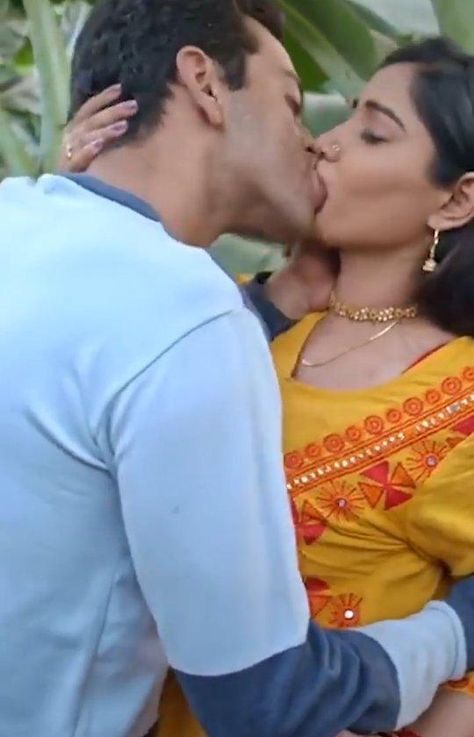 tamil love bites | @official_priyamishra wild | Instagram First Night Romance, Tie A Tie Easy, Tamil Love, Romantic Couple Kissing, Trendy Outfit Ideas, Amazing Facts For Students, Romantic Kiss, Love Bites, Beauty Face Women