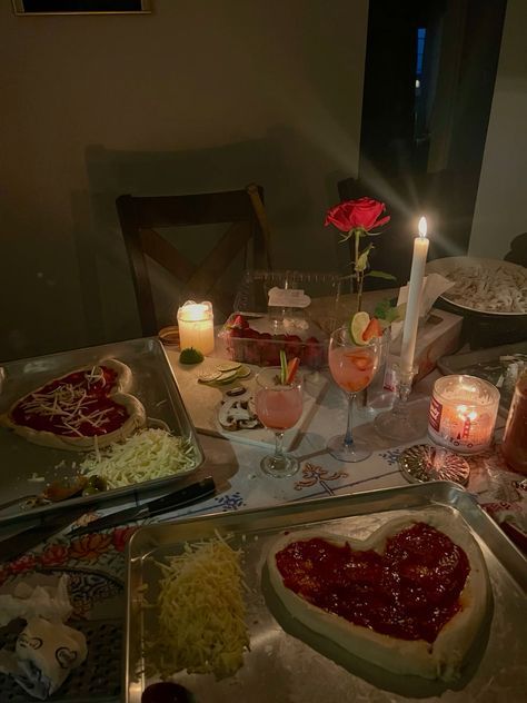 Stay At Home Date Night Aesthetic, Date Ideas 2023, Valentines Date For Boyfriend, Beautiful Date Ideas, Romantic Valentines At Home, Cute At Home Valentines Date Ideas, Valentines Day Date Aesthetic, Valentine’s Day Home Date, Wow Date Ideas