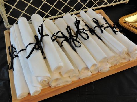 Napkins rolled to look like diplomas. Super cute! Diploma Decoration Ideas, Diploma Napkins, Law Graduation Party Ideas, Grad Brunch, Graduation Bbq, Law School Graduation Party, Grad 2023, Graduation Party Pictures, High School Graduation Party Decorations