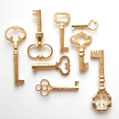 Metallic Love: Antique Gold, Pewter, Champagne Under Lock And Key, Golden Key, Old Keys, Gold Poster, Gold Aesthetic, Vintage Keys, Key To My Heart, Gold Party, Key Lock