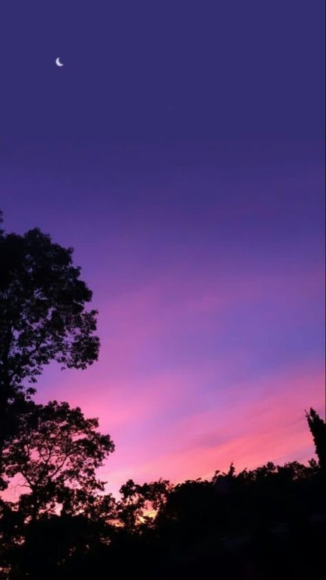 Vanessa Core, Pretty Skies, Sky Photography Nature, Purple Sunset, Muslim Men, Sky Pictures, Sunset Wallpaper, Pretty Sky, Pretty Photos