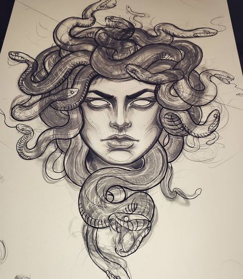 Medusa Drawing, Greek God Tattoo, Medusa Tattoo Design, Animal Tattoo Ideas, Medusa Art, Medusa Tattoo, Sketch Tattoo Design, Gorgeous Tattoos, Tattoo Stencil Outline