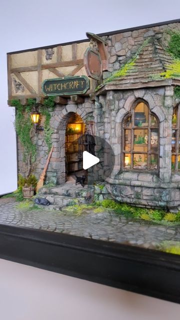 Tamar Cohen Miniatures on Instagram: "Although I like creating miniature scenes, I occasionally need to push myself and create a more intricate diorama. I had to overcome several obstacles while making the witchcraft store, including architecture , vegetation, and most importantly, stonework. I'm really happy with the outcome. You can find tutorials on my Patreon.  #dioramaart" Miniature Scenes Dioramas, Mini Scenes Dioramas, Witchy Diorama, Clay Diorama Scene, Diorama Bookshelf Insert, Room Boxes Miniature Dioramas, Witchcraft Store, Dollhouse Holiday, Miniature Scenes