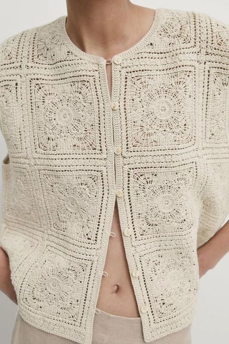 Beige Shirt, Crochet Coat, Crochet Vest, Denim Trends, Knitting Accessories, Looks Style, Trending Dresses, Massimo Dutti, Crochet Clothes