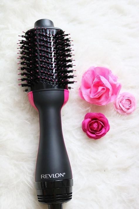 Hairbrush Blow Dryer, Hair Brush Blow Dryer, Jennifer Lawrence Makeup, Hair Brush Set, Hair Tool, Hair Dryer Brush, Super Hair, Popular Haircuts, Blow Out