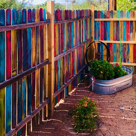 Rainbow Fence Backyards, Fence Painting Ideas Diy Projects, Garden Fence Art Creative Ideas, Colorful Fence Ideas, Painted Privacy Fence Ideas, Driveway Divider, Fence Painting Ideas Colour, Painted Fences Ideas Backyards, Fence Mural Ideas Backyards