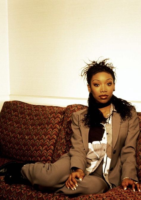 Brandy Photoshoot 90s, Brandy Norwood Outfits, Brandy Outfits 90s Singer, Brandy 90s Outfits, Brandy Icons 90s, Brandy 90s Fashion, Brandy 90s Aesthetic, Brandy Hairstyles 90s, Moesha Aesthetic