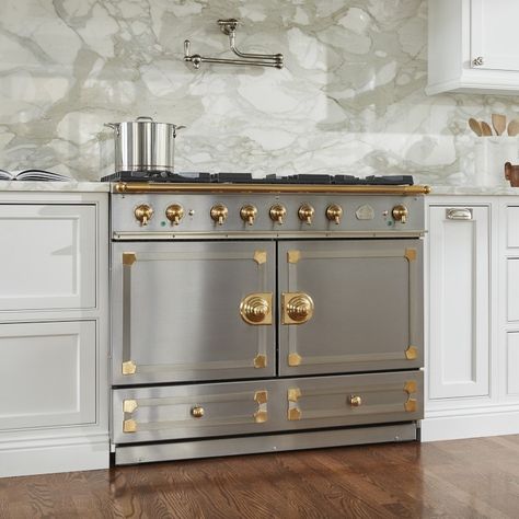 La Cornue CornuFé 110 Range | Williams Sonoma Creamy White By Benjamin Moore, La Cornue Cornufé 110 Range, La Cornue Stove, La Cornue Range, Kitchen Inspo, Range Hood, Custom Upholstery, Williams Sonoma, Benjamin Moore