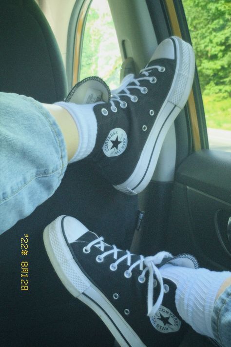 two feed in black platform converse in front of a car window Outfits Con Zapatillas Converse, Converse High Platform, Converse High Tops Aesthetic, Platform Converse Aesthetic, Black Platform Converse Outfit, Converse Shoes Aesthetic, Black Converse Style, Platform High Top Converse, Black Converse High Tops