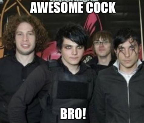 Gerard Way Memes Funny, Mcr Funny, Emo Meme, My Chemical Romance Memes, Mcr Memes, I Love Mcr, Emo Memes, Band Humor, Scene Emo