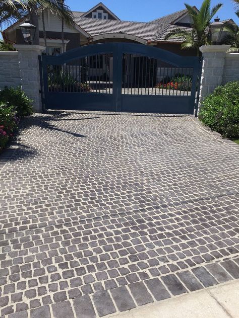 COBBLESYSTEMS — RICCOBENE - Concrete Masonry & Design Cobble Stone Driveway Entrance, Cobble Stone Pavers, Paving Stones Walkway, Entrance Driveway, Cobblestone Patio, Cobblestone Pavers, Cobblestone Driveway, Brick Driveway, Cobble Stone